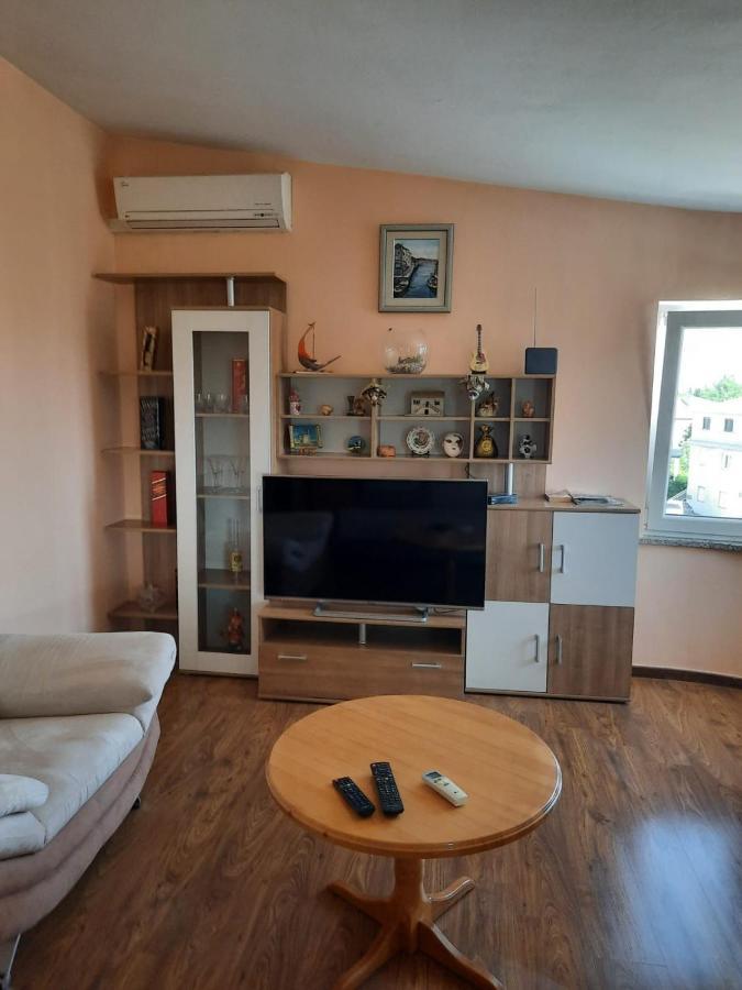 Apartman Julienne คาชเตลา ภายนอก รูปภาพ