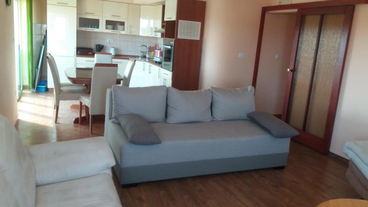 Apartman Julienne คาชเตลา ภายนอก รูปภาพ